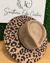 Load image into Gallery viewer, Leopard Print Wide Brim Hat
