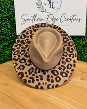 Load image into Gallery viewer, Leopard Print Wide Brim Hat