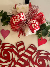 Load image into Gallery viewer, Valentine Door Hanger – XOXO Candy Cane (20")